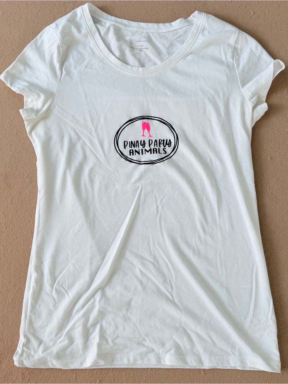 Philippines Filipina Graphic Tee women Small Pinay Party DTF transfer fitted